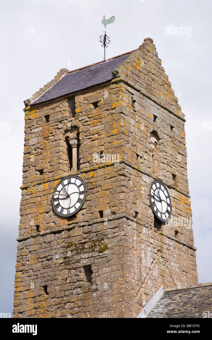 La torre de la Iglesia, St Serf's, Dunning, Perth y Kinross, Escocia Foto de stock