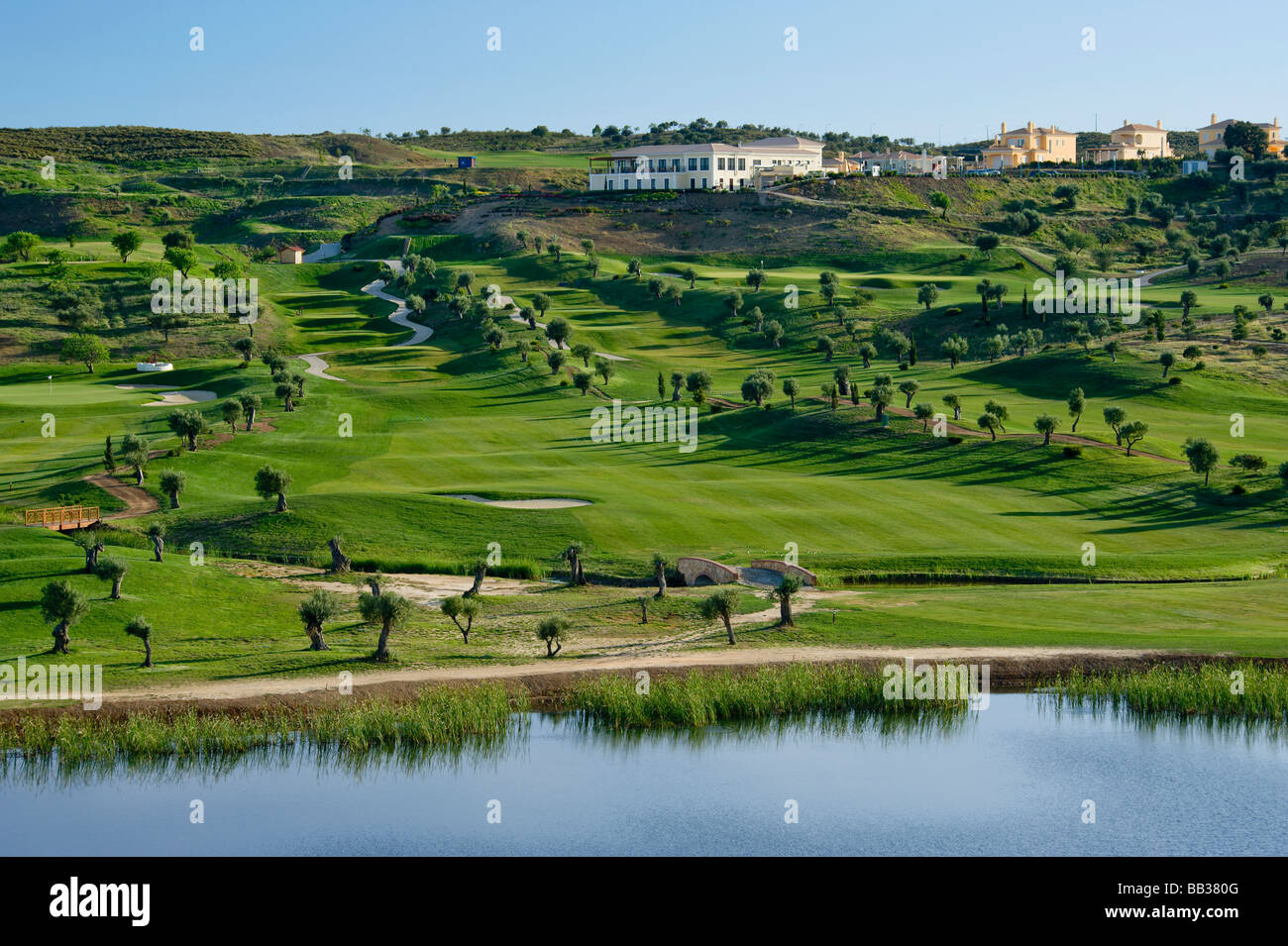 Portugal el Algarve, cerca de Castro Marim Quinta do Vale golf y club house Foto de stock