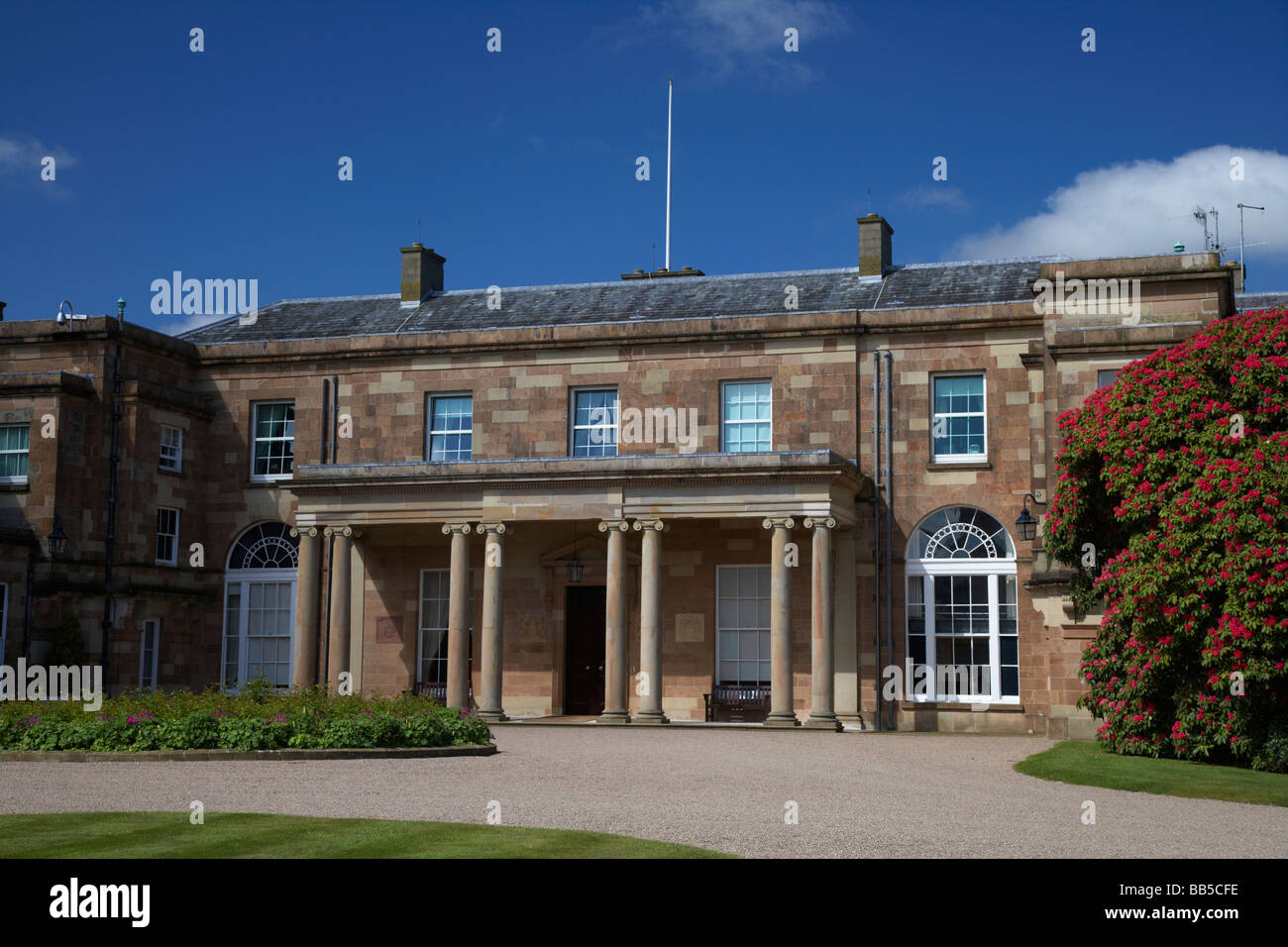 Castillo de Hillsborough County Down mansión de dos pisos construido en