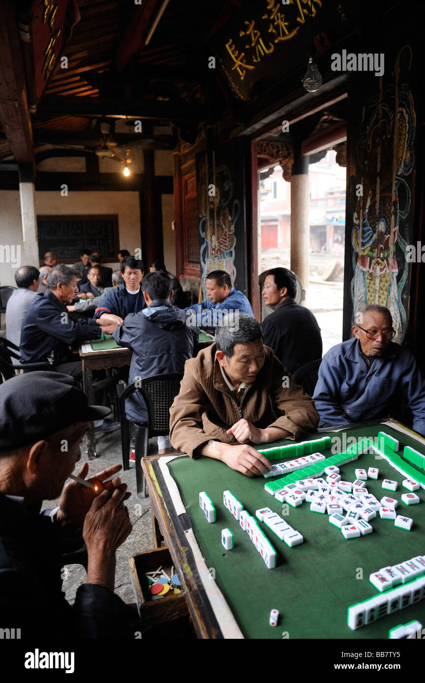 Como jugar mahjong fotografías e imágenes de alta resolución Alamy