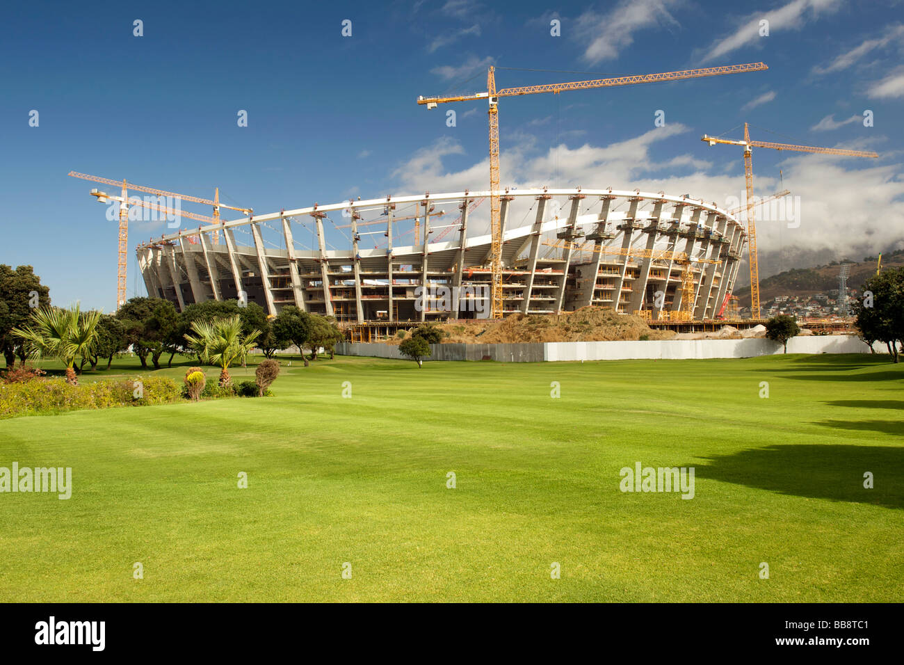 La Copa del Mundo FIFA 2010 estadio de fútbol en construcción en Cape Town, Sudáfrica. Foto de stock