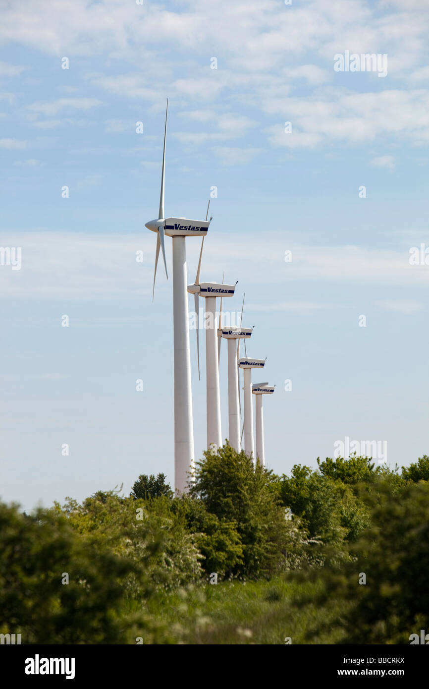 Reino Unido Inglaterra Norfolk West Somerton Parque Eólico aerogeneradores Vestas generando electricidad verde Foto de stock