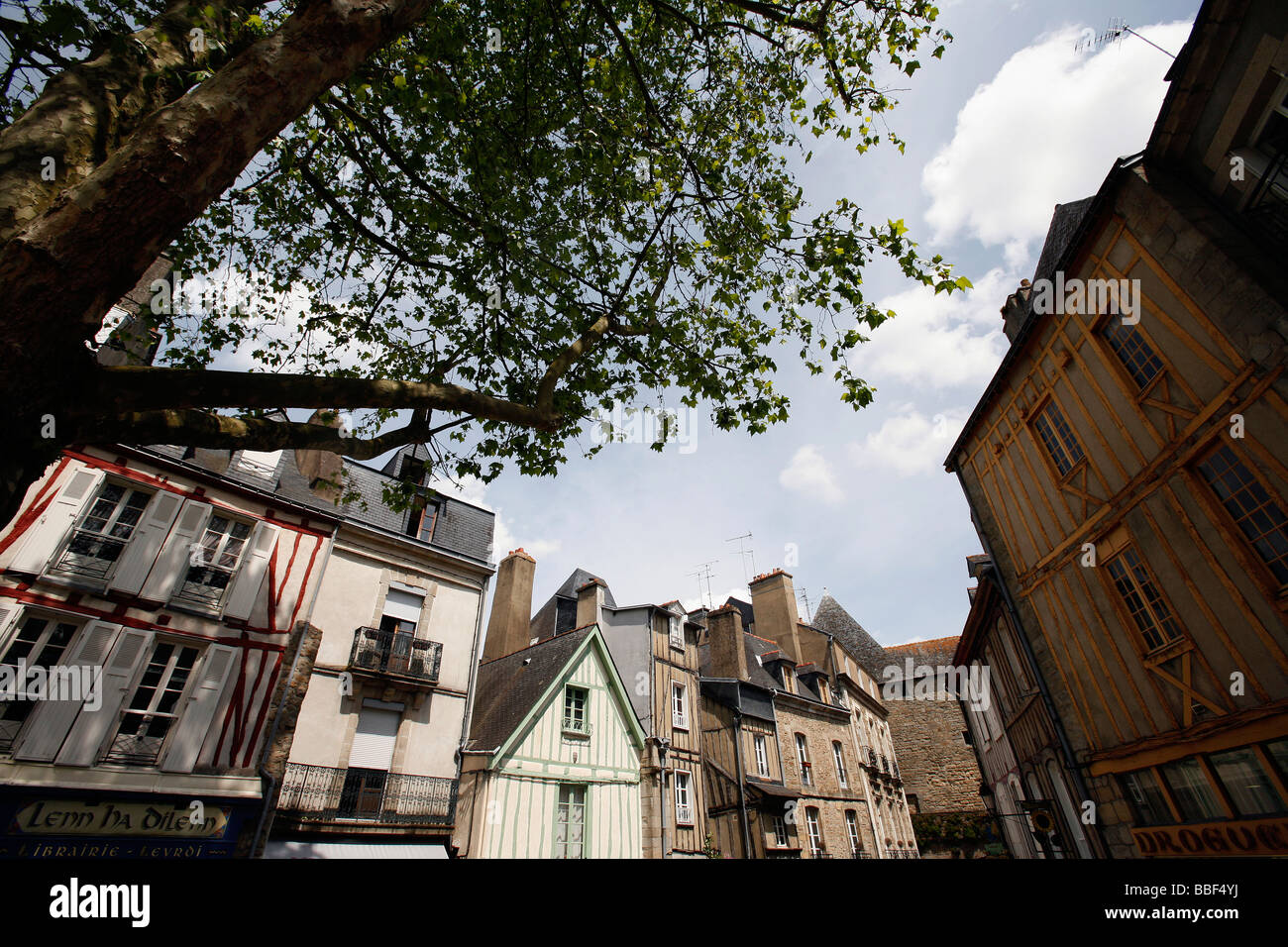 El casco antiguo de la ciudad, Vannes, Francia Foto de stock