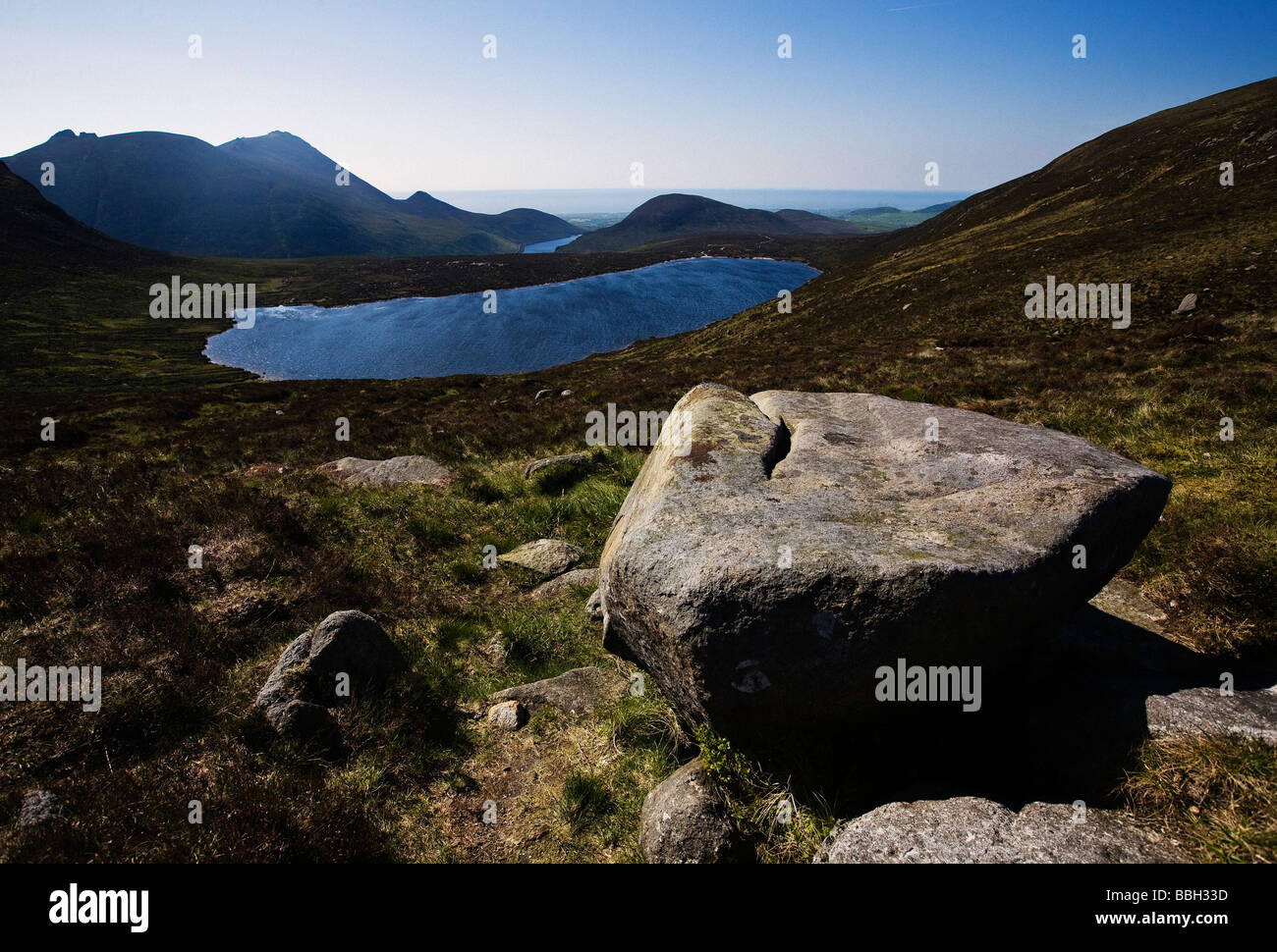 Lough Shannagh, Mournes, Condado de Down, Irlanda del Norte Foto de stock