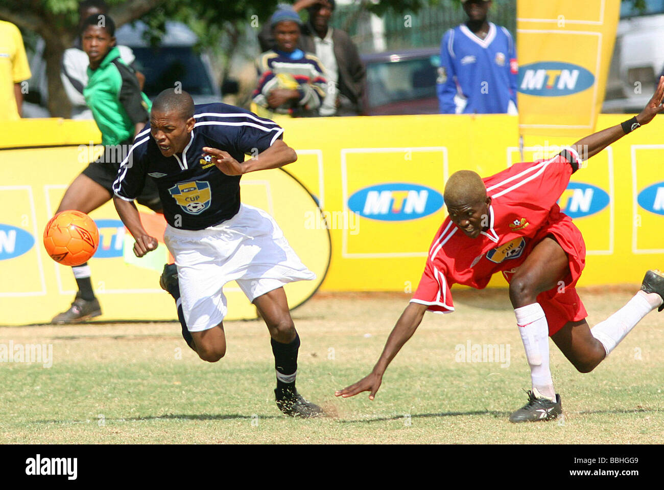 Finales de fútbol de la escuela fotografías e imágenes de alta