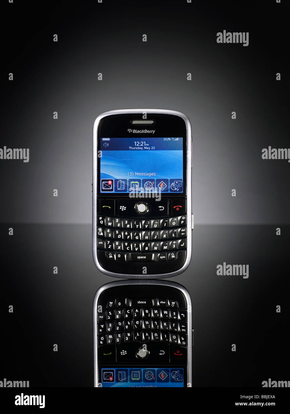 Blackberry teléfono celular vertical Foto de stock