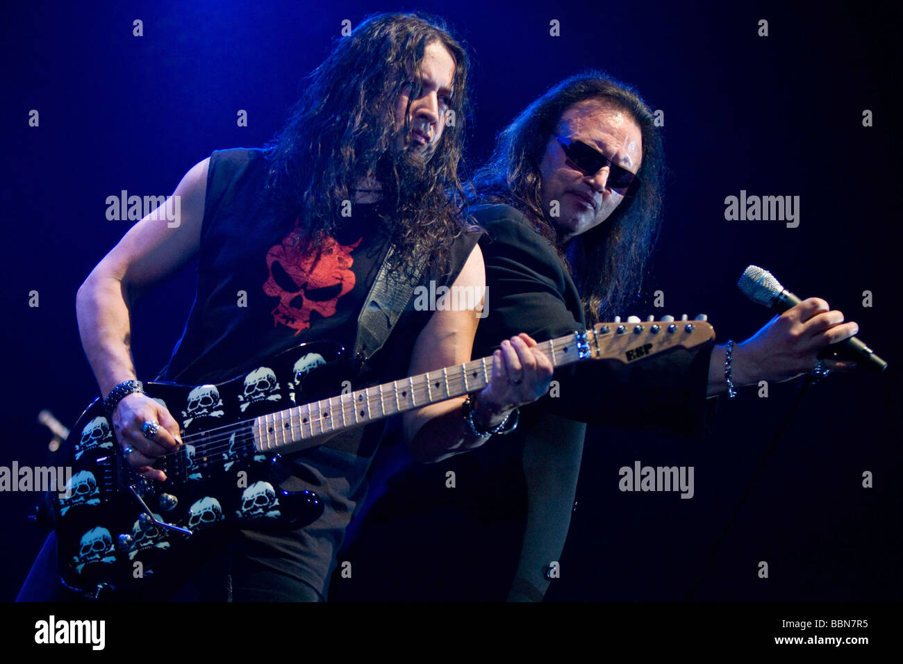 La banda de metal progresivo Queensryche americanos viven en el Rock Sound Festival en Huttwil, Suiza, Europa Foto de stock