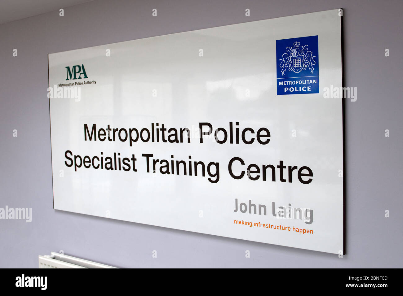 Londres policías especialistas en formación a la Policía Metropolitana Centro de formación especializado en Gravesend, Kent. Foto de stock