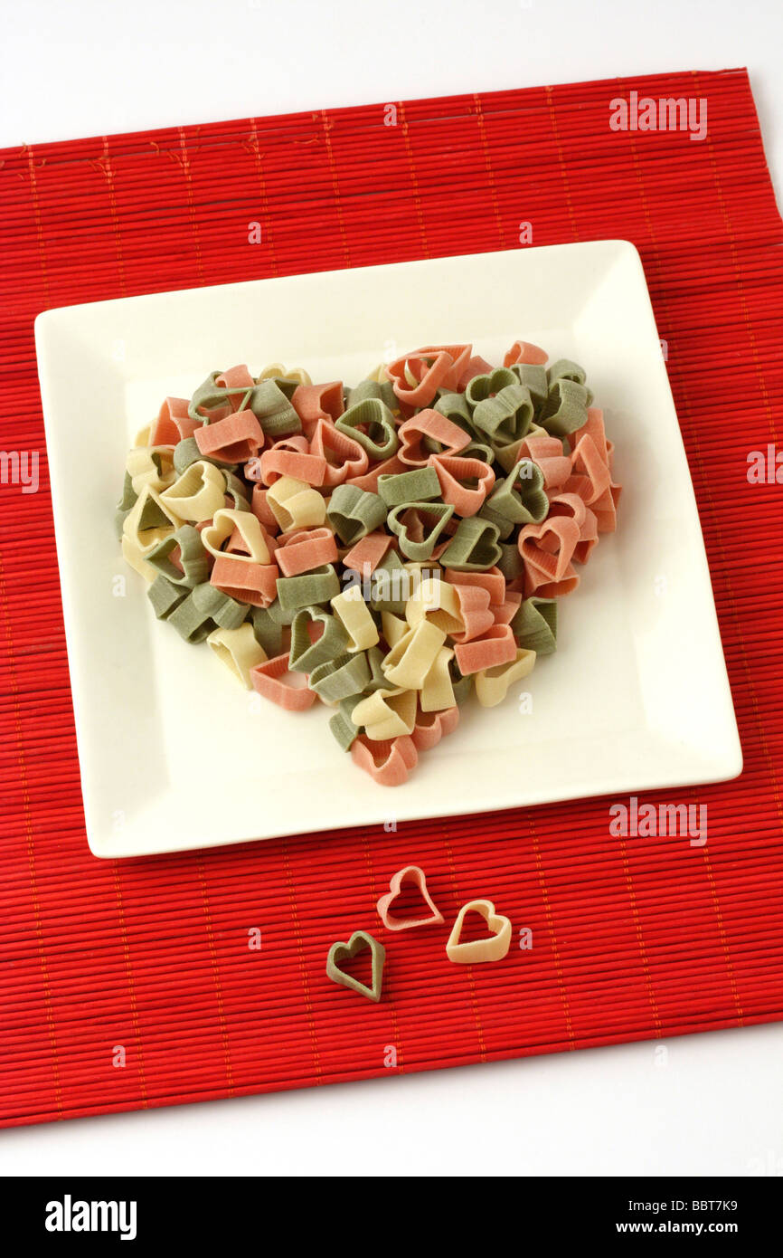 Pasta en forma de corazón Fotos e Imágenes de stock Alamy