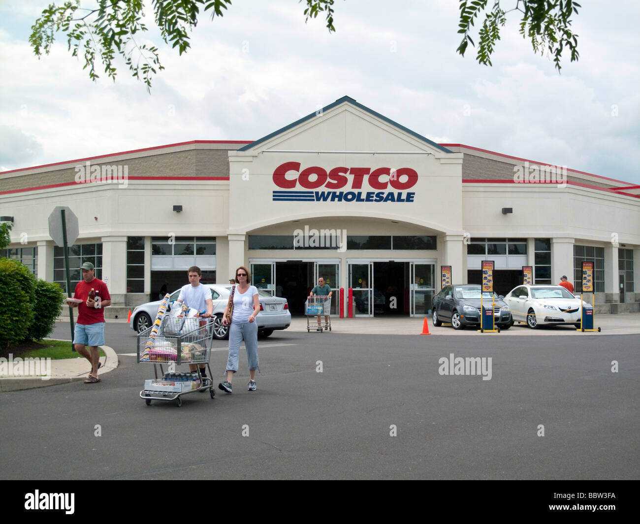 Costco al aire libre fotografías e imágenes de alta resolución Alamy