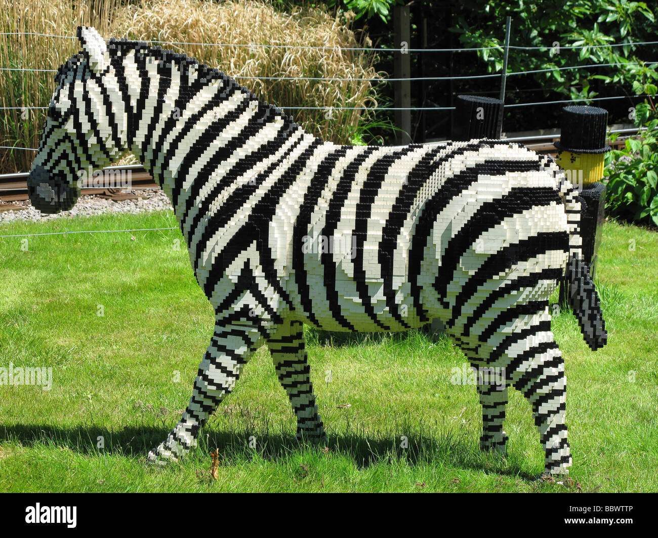 Lego model zebra at legoland windsor fotografías e imágenes de alta  resolución - Alamy