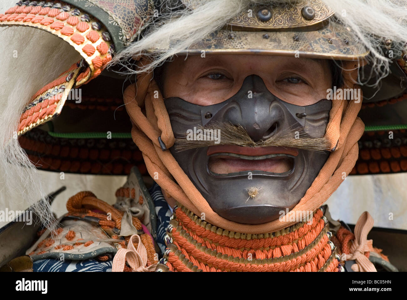 Samurai mask fotografías e imágenes de alta resolución - Alamy