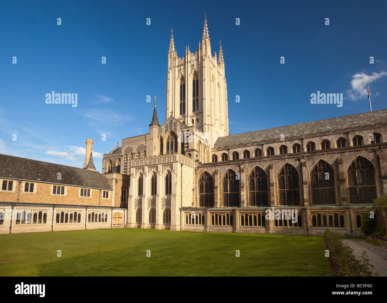 St James / St Edmundsbury Catedral de Bury St Edmunds, Suffolk, Reino Unido Foto de stock