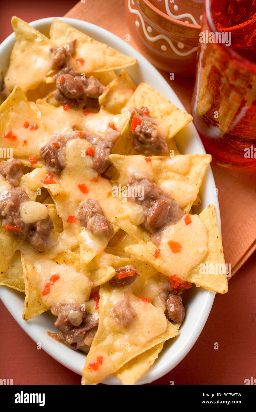 Tortillas con queso derretido y frijoles Fotografía de stock Alamy