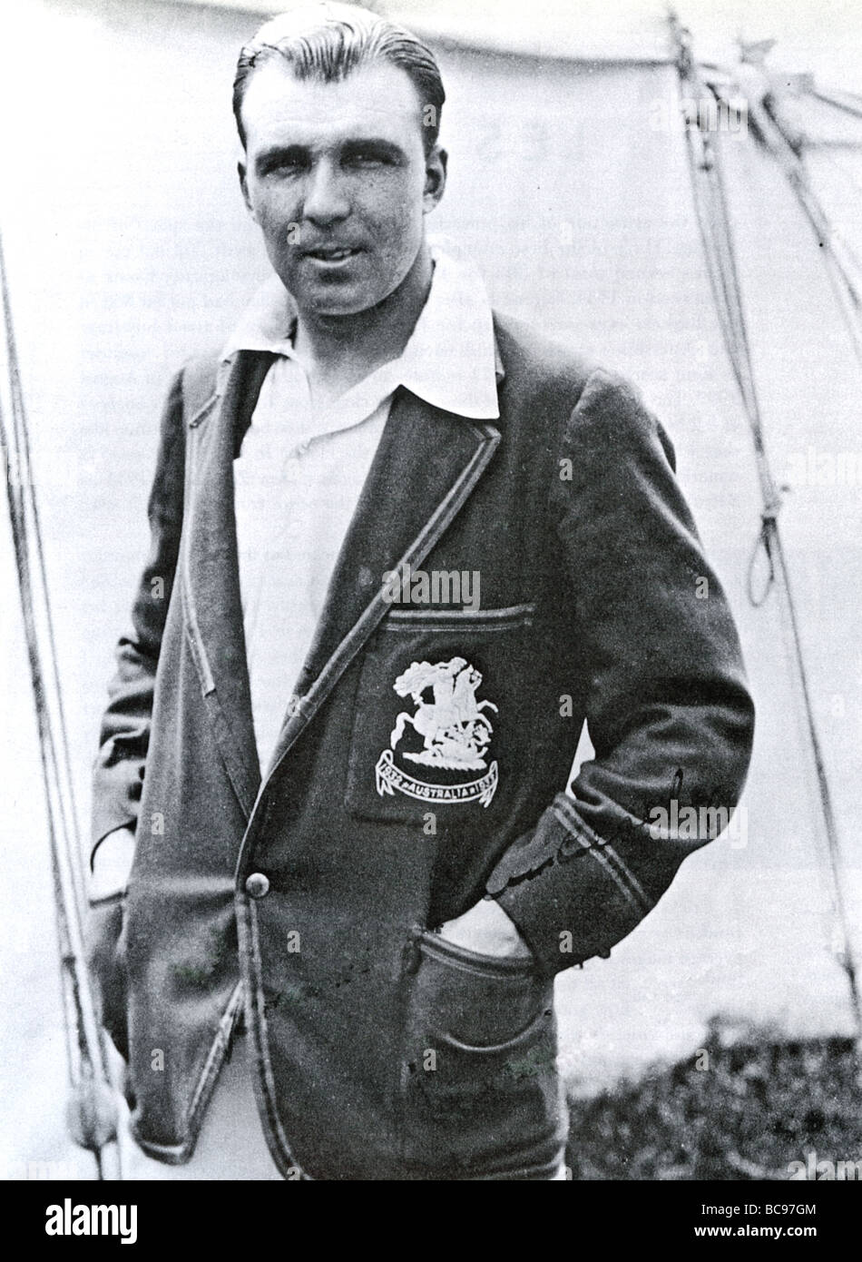 LES ÂMES - Inglés cricketer (1905 -1974) vistiendo la Inglaterra blazer para el 1932/3 serie prueba contra Australia Foto de stock