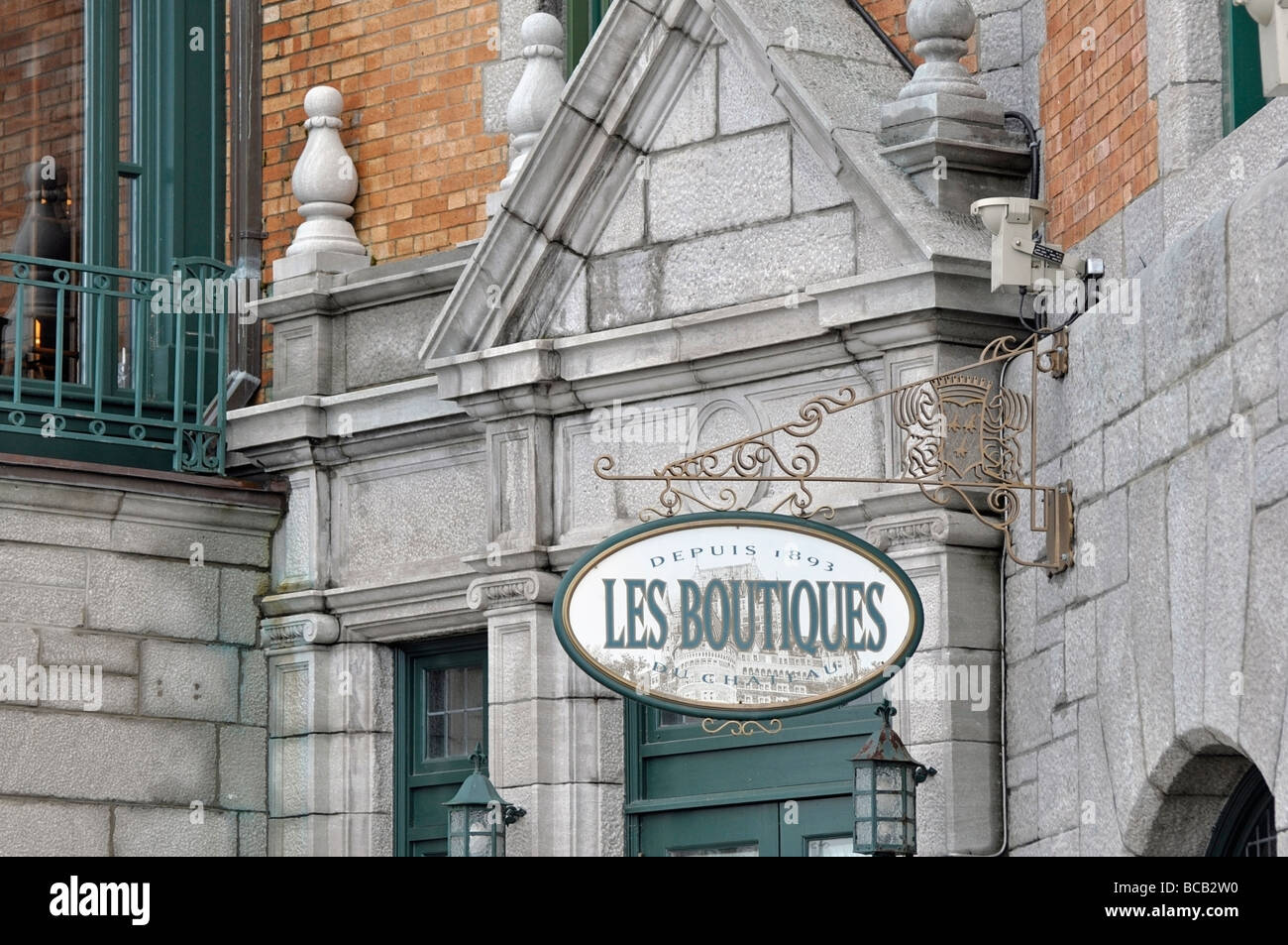 Les Boutiques Firmar, la ciudad de Quebec, cerca de Chateau Frontenac & Dufferin Terrace Foto de stock