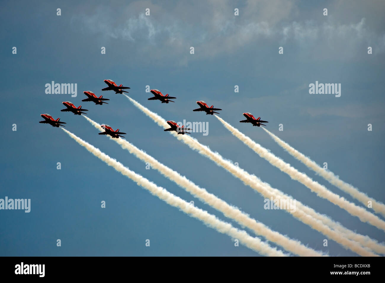 La RAF Flechas rojas Mostrar equipo realice en Biggin Hill en julio de 2009. Foto de stock