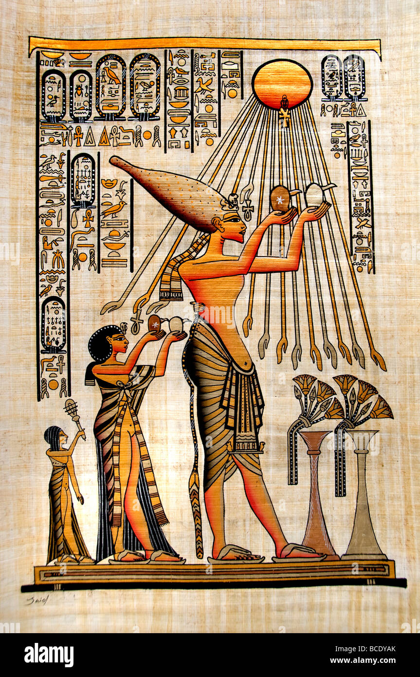 Nuevas pinturas egipcias desde tiempos faraónicos sobre papel de papiro de  El Cairo Egipto Fotografía de stock - Alamy