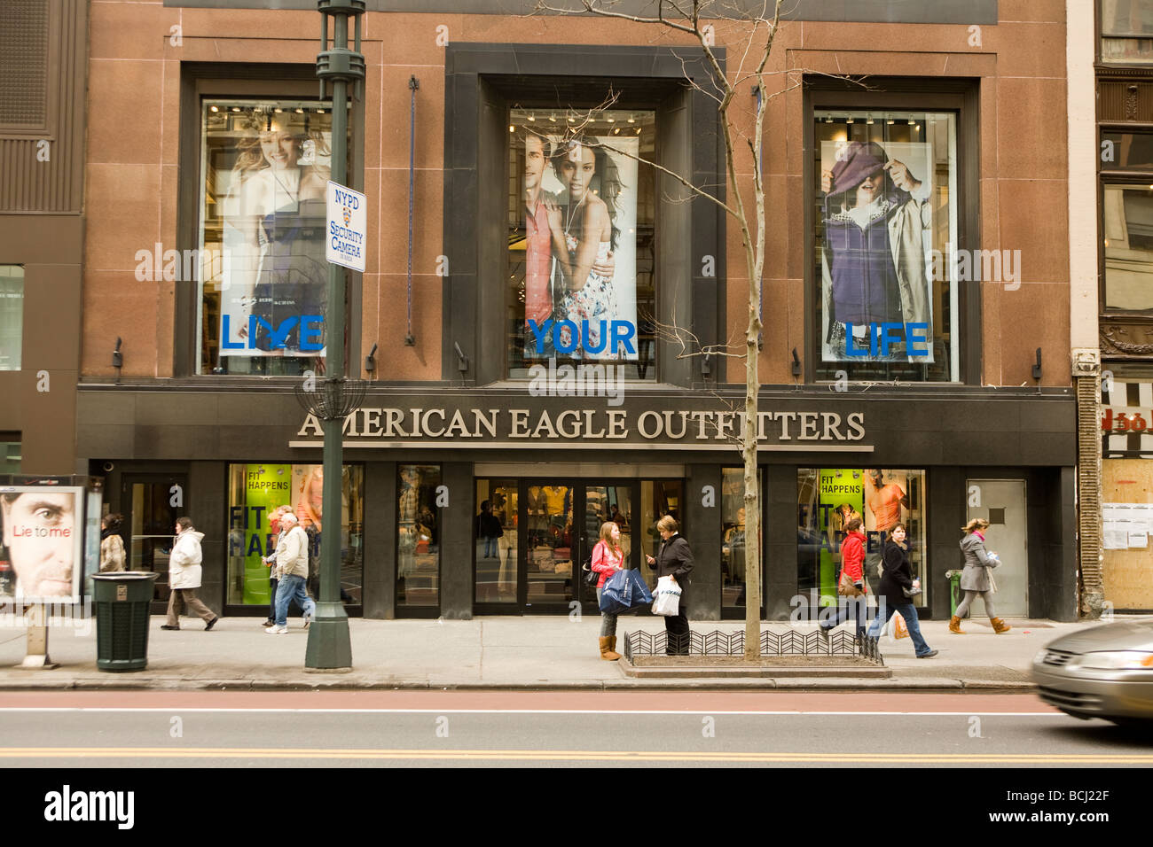 34Th Street tiene muchas tiendas de ropa catering en la cultura pop  americana Fotografía de stock - Alamy