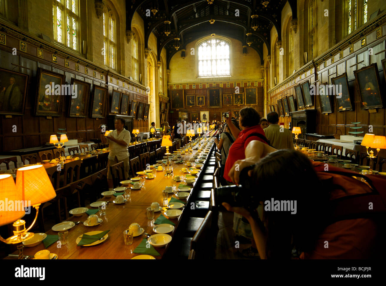 Los turistas en el Comedor de Christ Church College de Oxford, UK la  inspiración de Hogwarts Hall de Harry Potter Fotografía de stock - Alamy