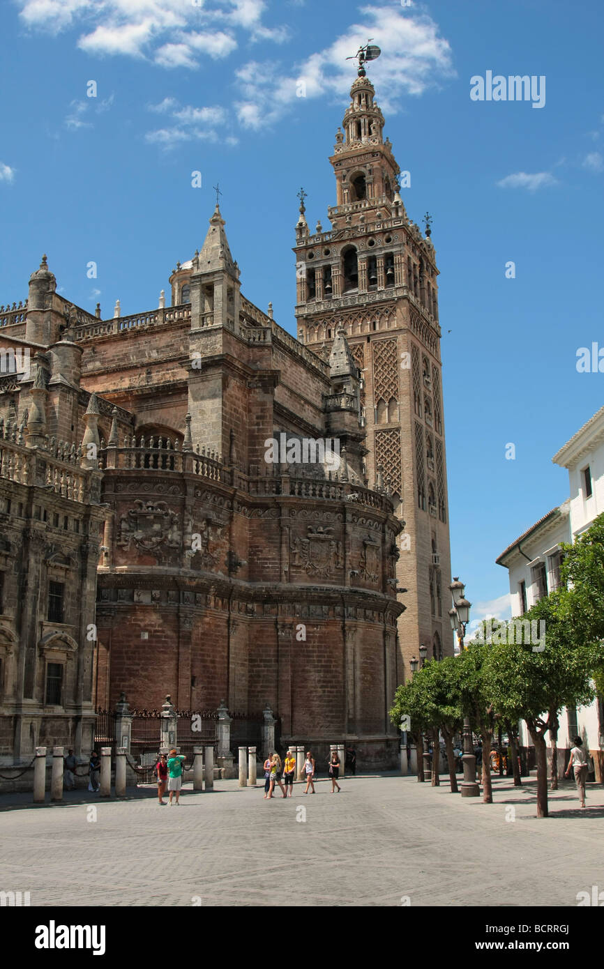 Catedral de Sevilla y La Giralda, Sevilla, España Foto de stock