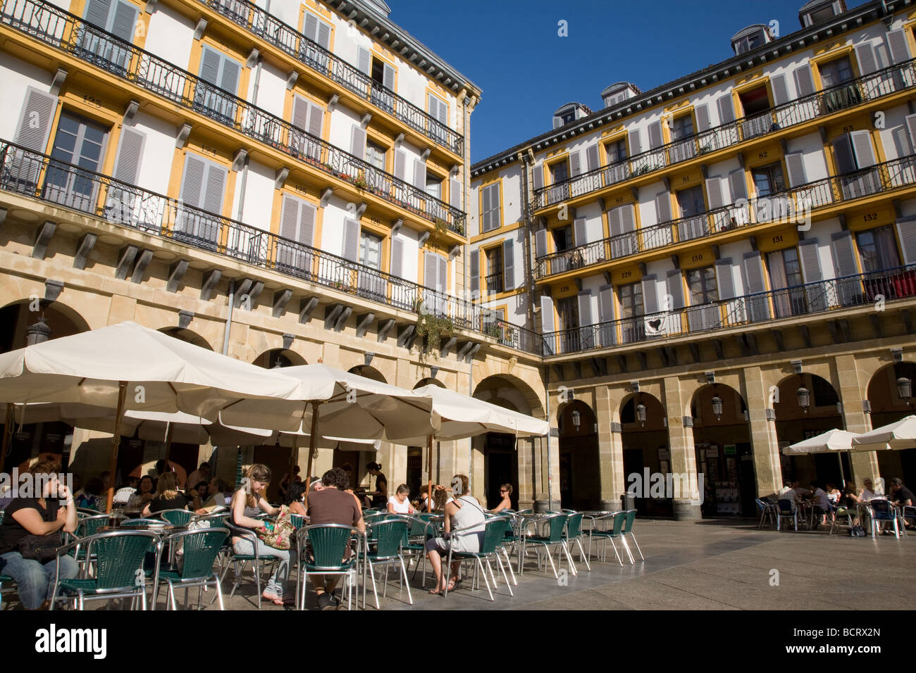 La Plaza de la Constitución Plaza de la Constitución de San Sebastián