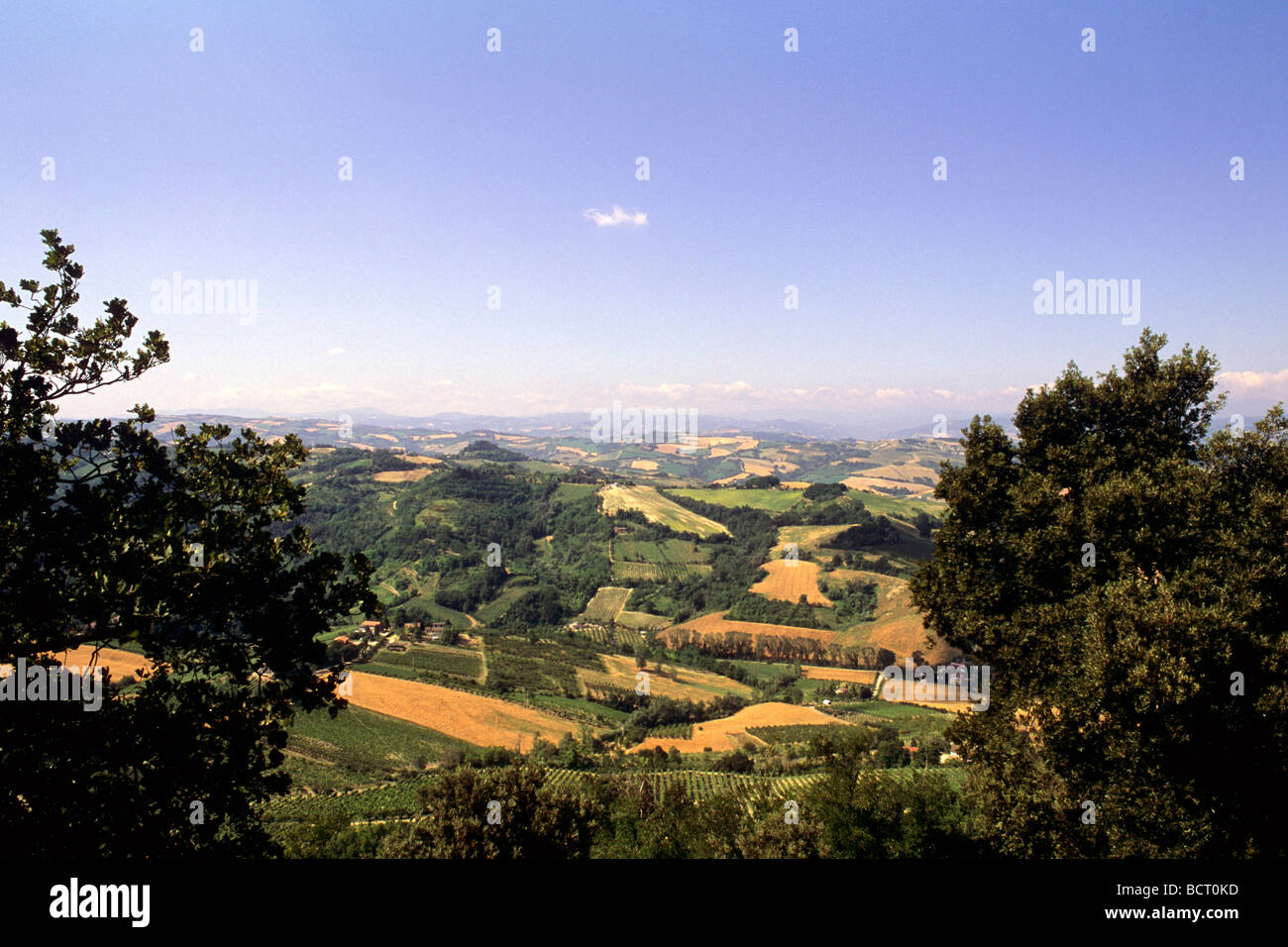 Vista de la montaña Maggio Forlì Italia Foto de stock