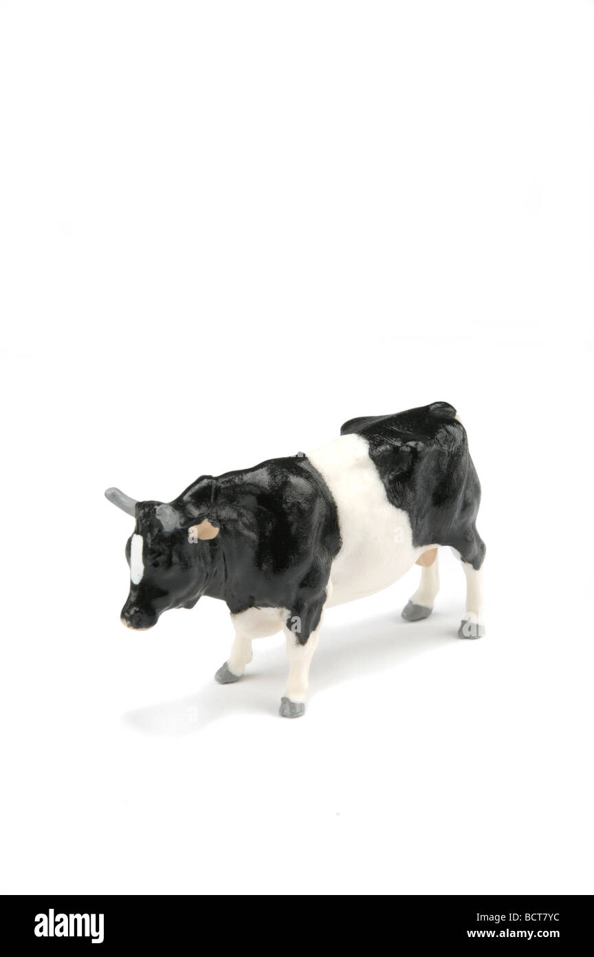 Juguete de plástico blanco de toro Fotografía de stock - Alamy