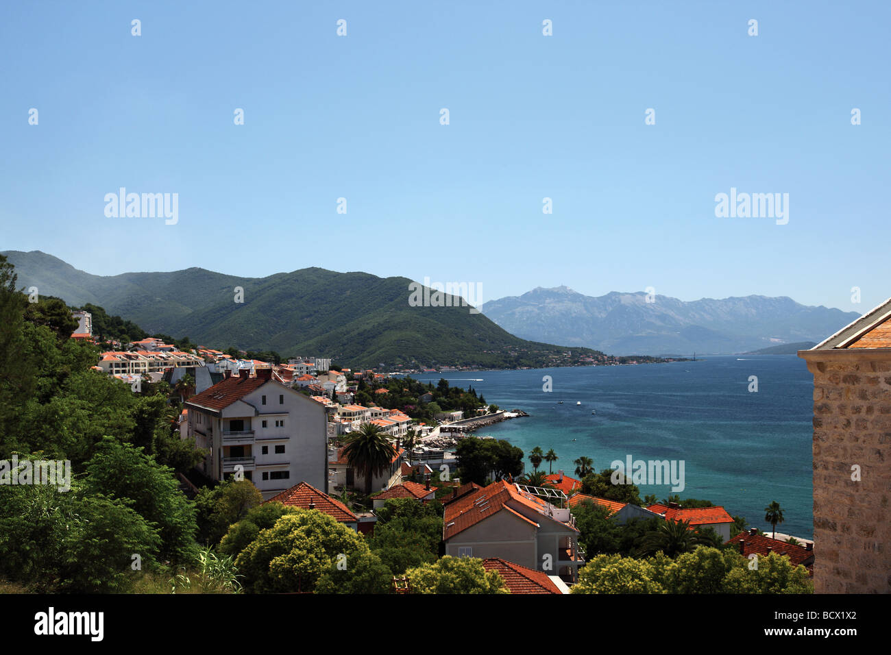 Vista de Herceg Novi, Montenegro Foto de stock