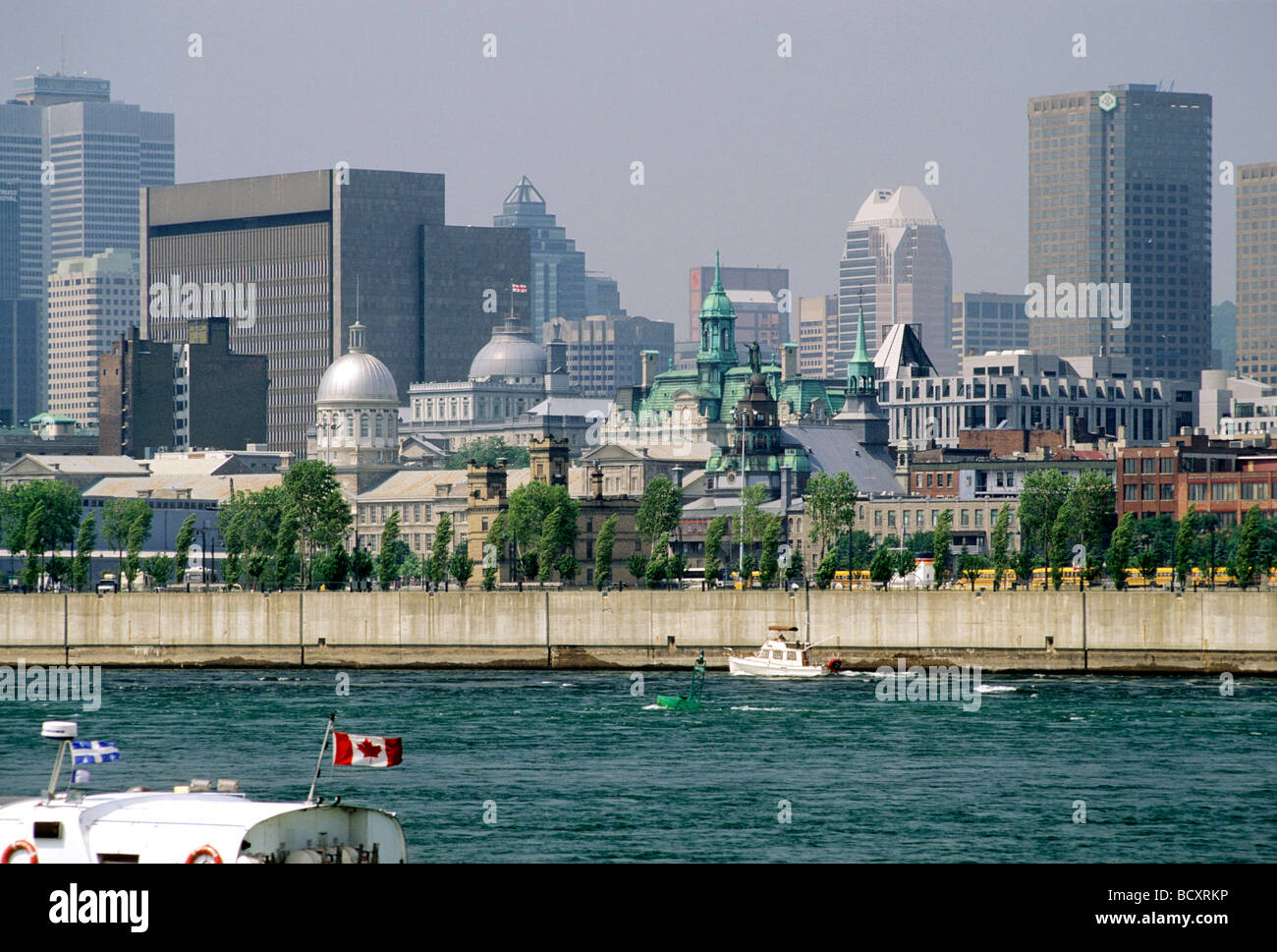 El río Saint Lawrence, Montreal, Quebec, Canadá Foto de stock