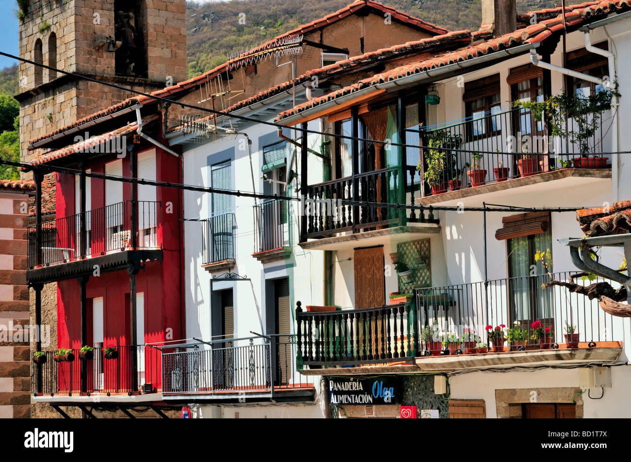 España, a través de la Plata: casas típicas en baños de Montemayor  Fotografía de stock - Alamy