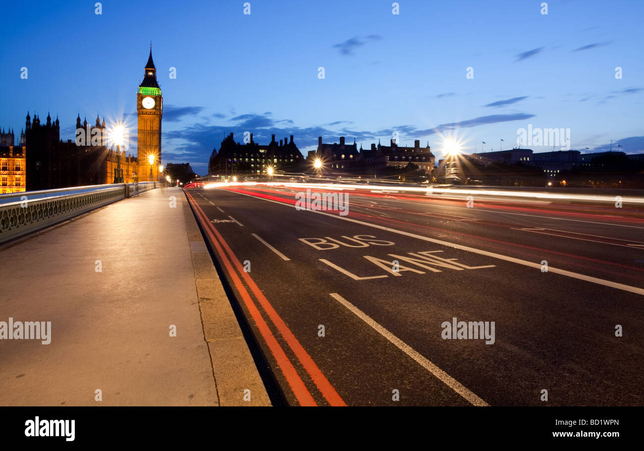 Vista del Big Ben desde Westminster Bridge Foto de stock
