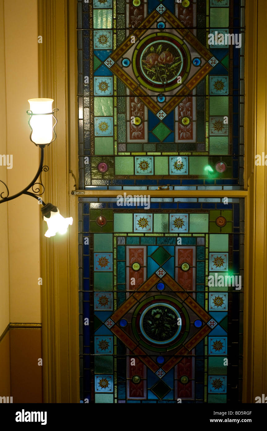 En Strand Arcade antiguo ascensor interior Sydney NSW, Australia Foto de stock