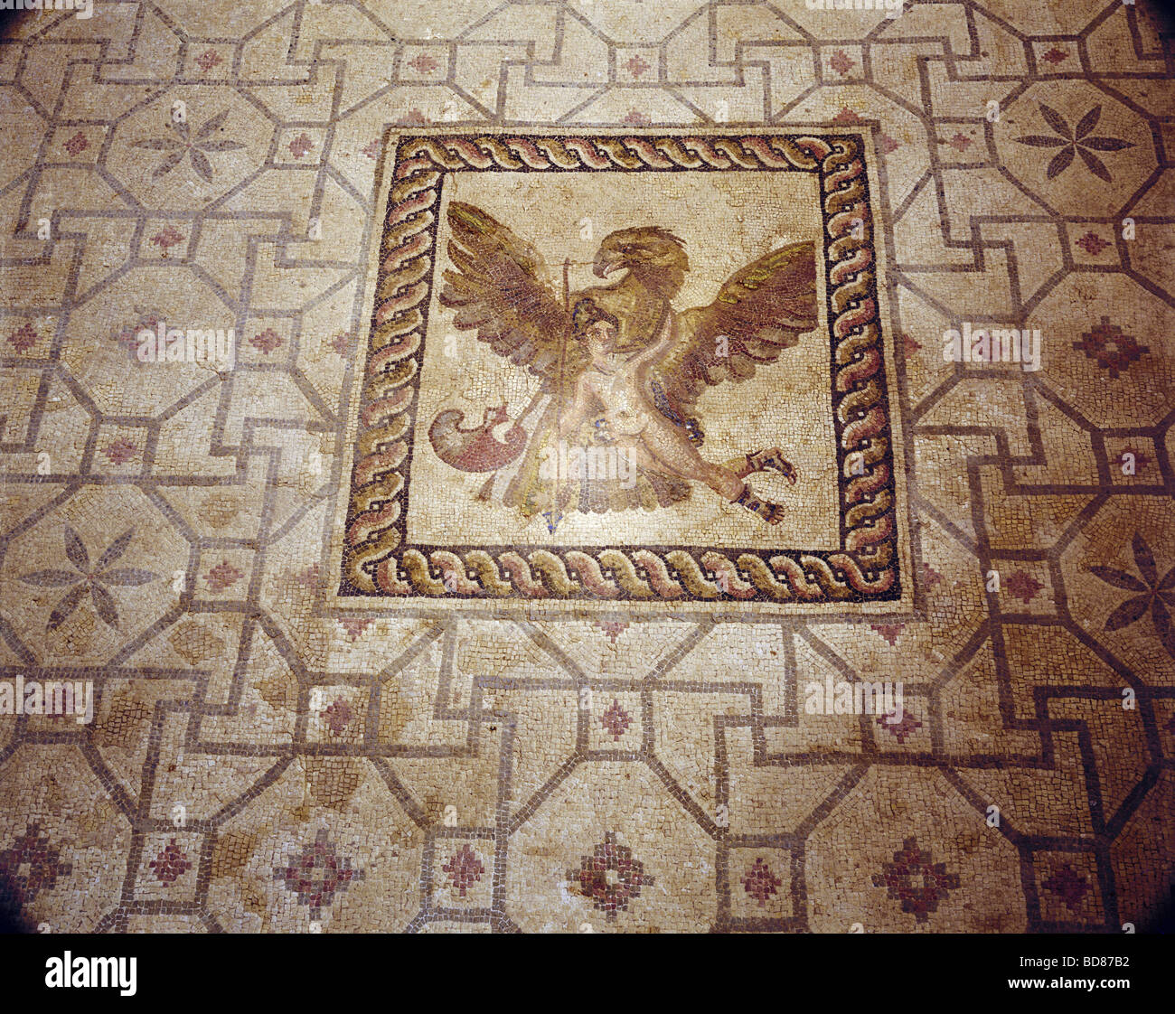 Bellas artes, mundo antiguo Imperio Romano, mosaico, Ganymed es raptado por el águila de Zeus, 1º/2º siglo DC, la casa de Dionisio, en Paphos, Chipre, , Copyright del artista no ha de ser borrado Foto de stock