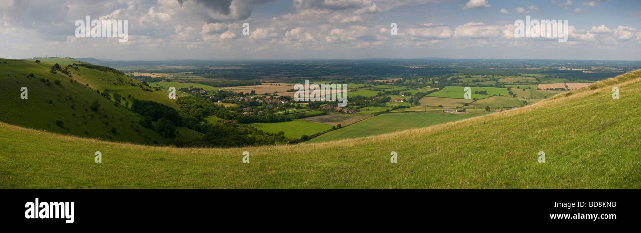 Panorama de los South Downs Way en demonios Dyke con vistas a la aldea de Fulking, East Sussex, Reino Unido Foto de stock