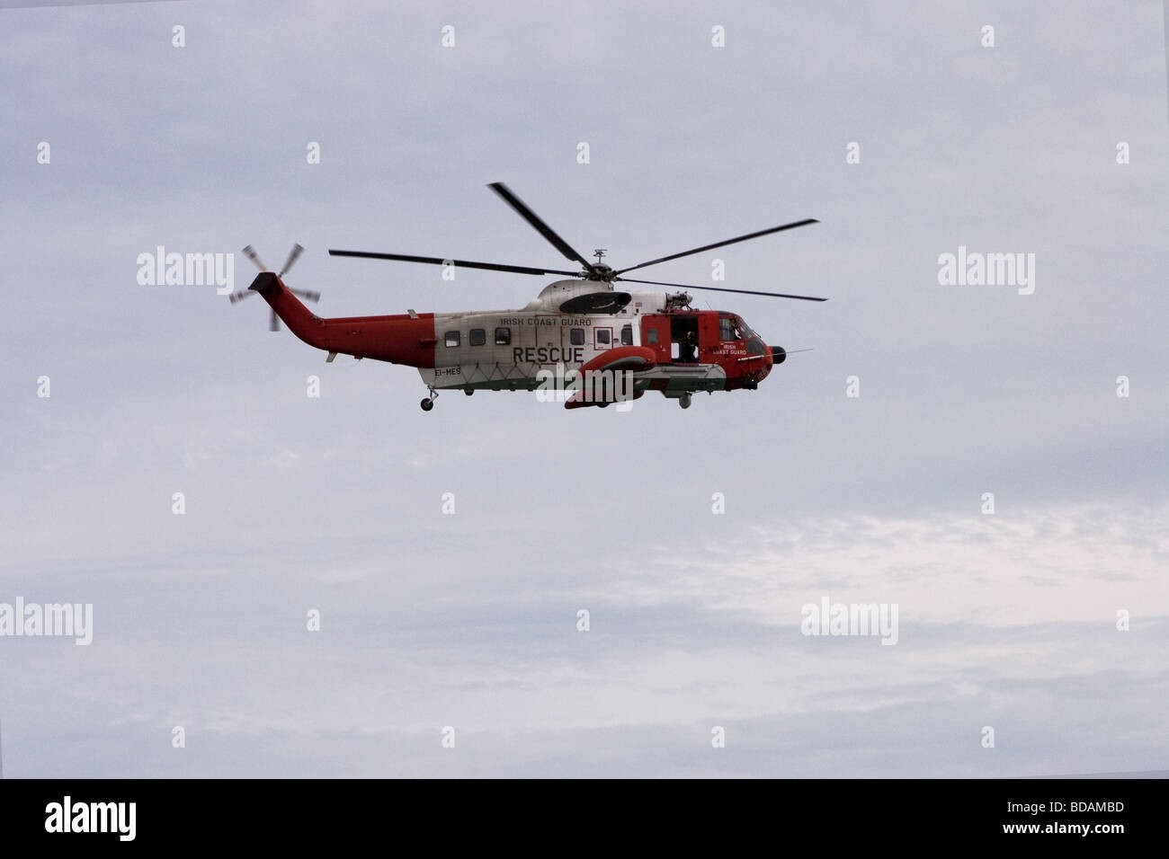 Helicóptero de rescate de la Guardia Costera irlandesa, Dublín, Irlanda Foto de stock