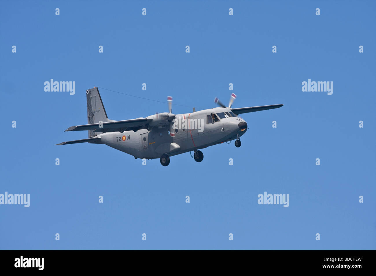 Avión de Transporte de la fuerza aérea española durante la exhibición aérea en Gijón, España Foto de stock