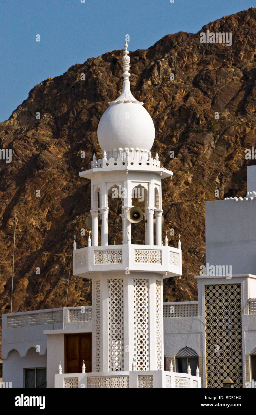 Alminar de la mezquita Mutrah Sultante de Omán Foto de stock