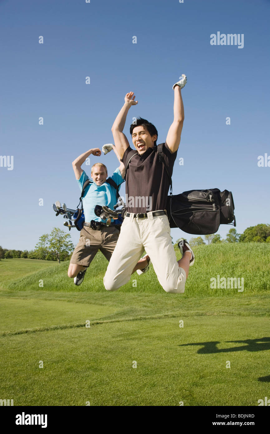 Los hombres en el campo de Golf Foto de stock