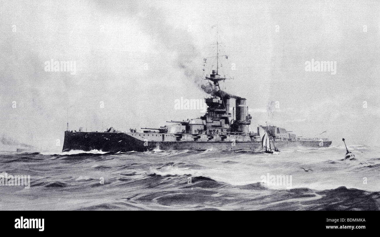 El cañón de 15 pulgadas super-dreadnought H.M.S. Queen Elizabeth. Foto de stock