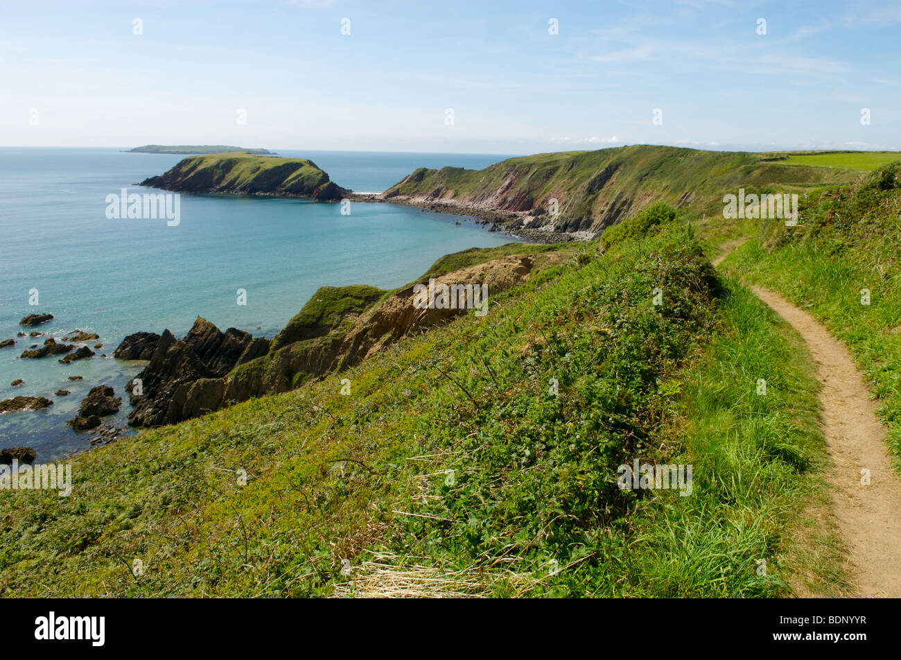 La ruta costera de Pembrokeshire en Marloes Sands Foto de stock