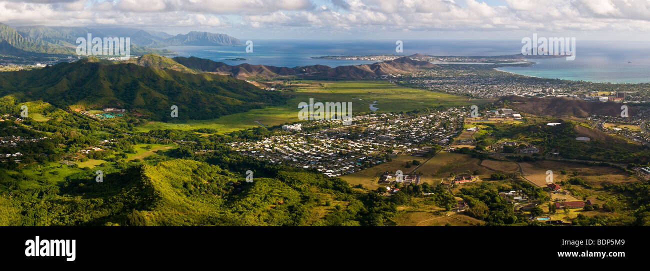 Vista panorámica de el lado de barlovento de la isla de Oahu, Hawai Foto de stock