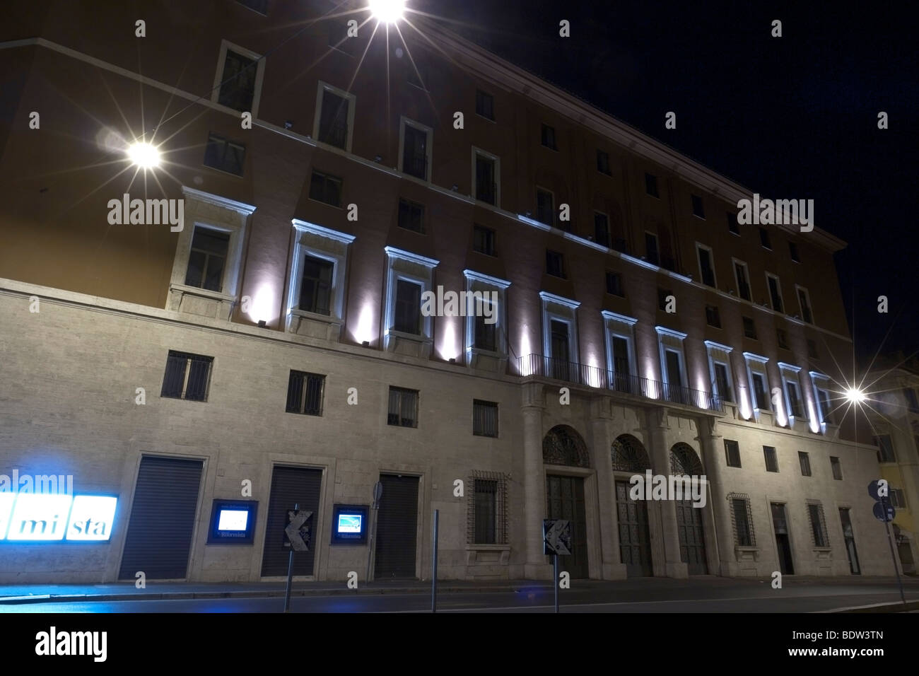 Roma, Italia. Los llamados 'Bottegone', sede del Partido Comunista Italiano durante décadas. Foto de stock