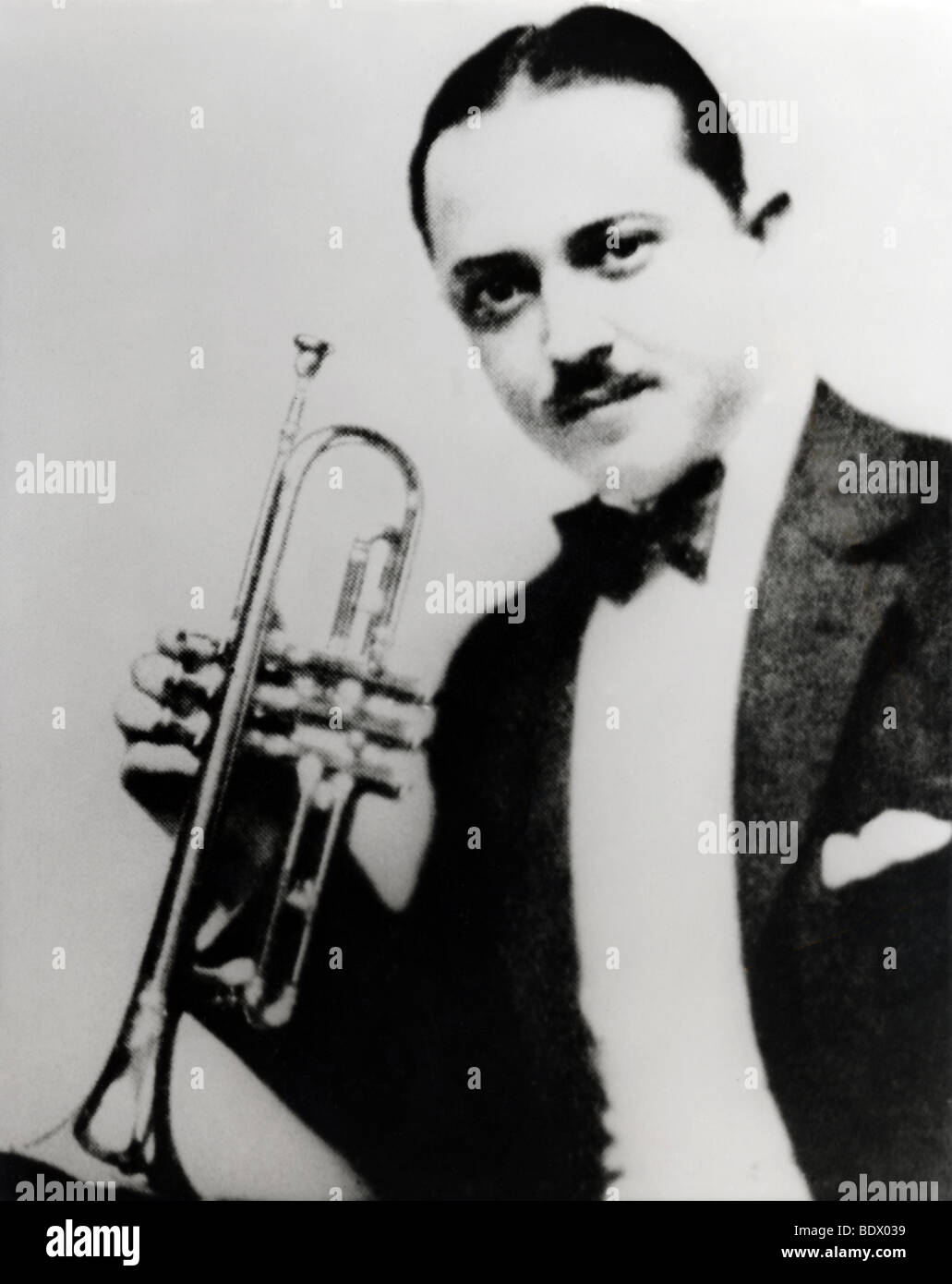 BIX BEIDERBECKE, músico de jazz estadounidense Foto de stock