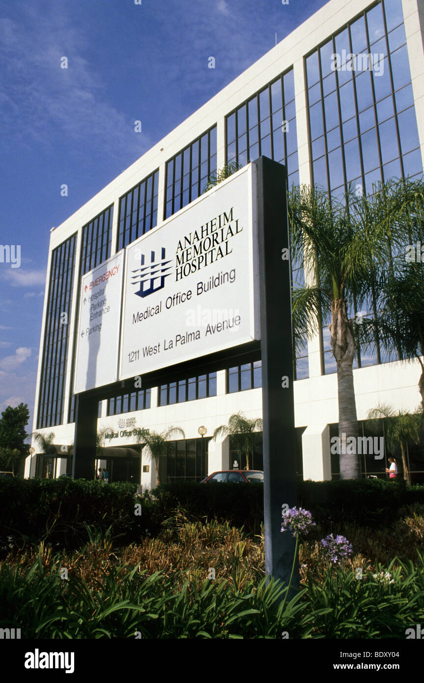 Anaheim Memorial Hospital edificio de oficinas del Centro Médico Regional  de Anaheim ahora Fotografía de stock - Alamy