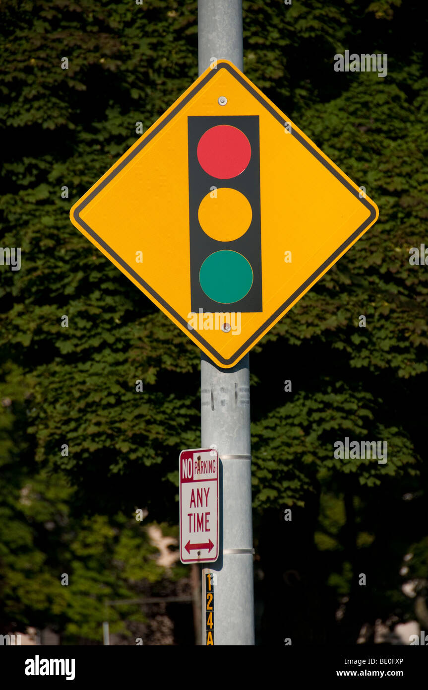 Traffic control signs fotografías e imágenes de alta resolución - Alamy