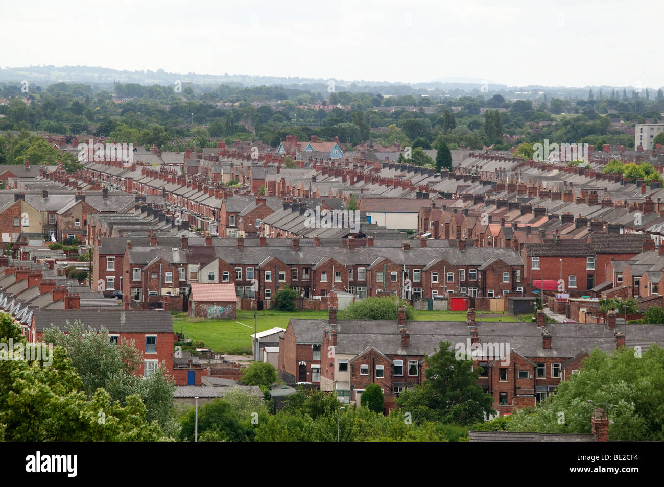 Vivienda adosada en Crewe en Cheshire, Reino Unido Foto de stock