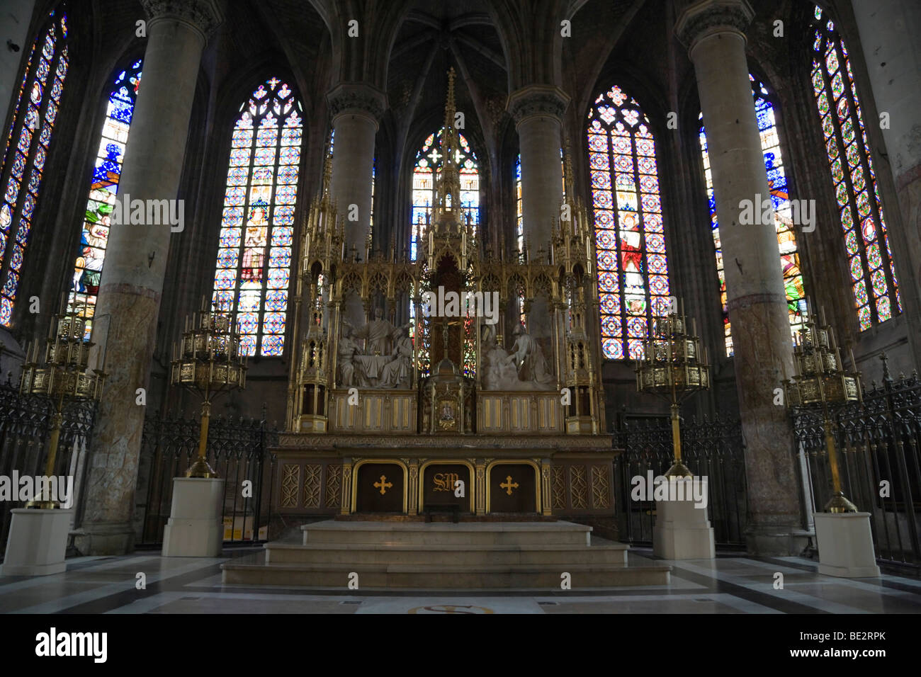 Interior de Eglise Saint-Maurice, Saint Maurice iglesia, Rue de Paris, Lille, Nord-Pas de Calais, Francia, Europa Foto de stock