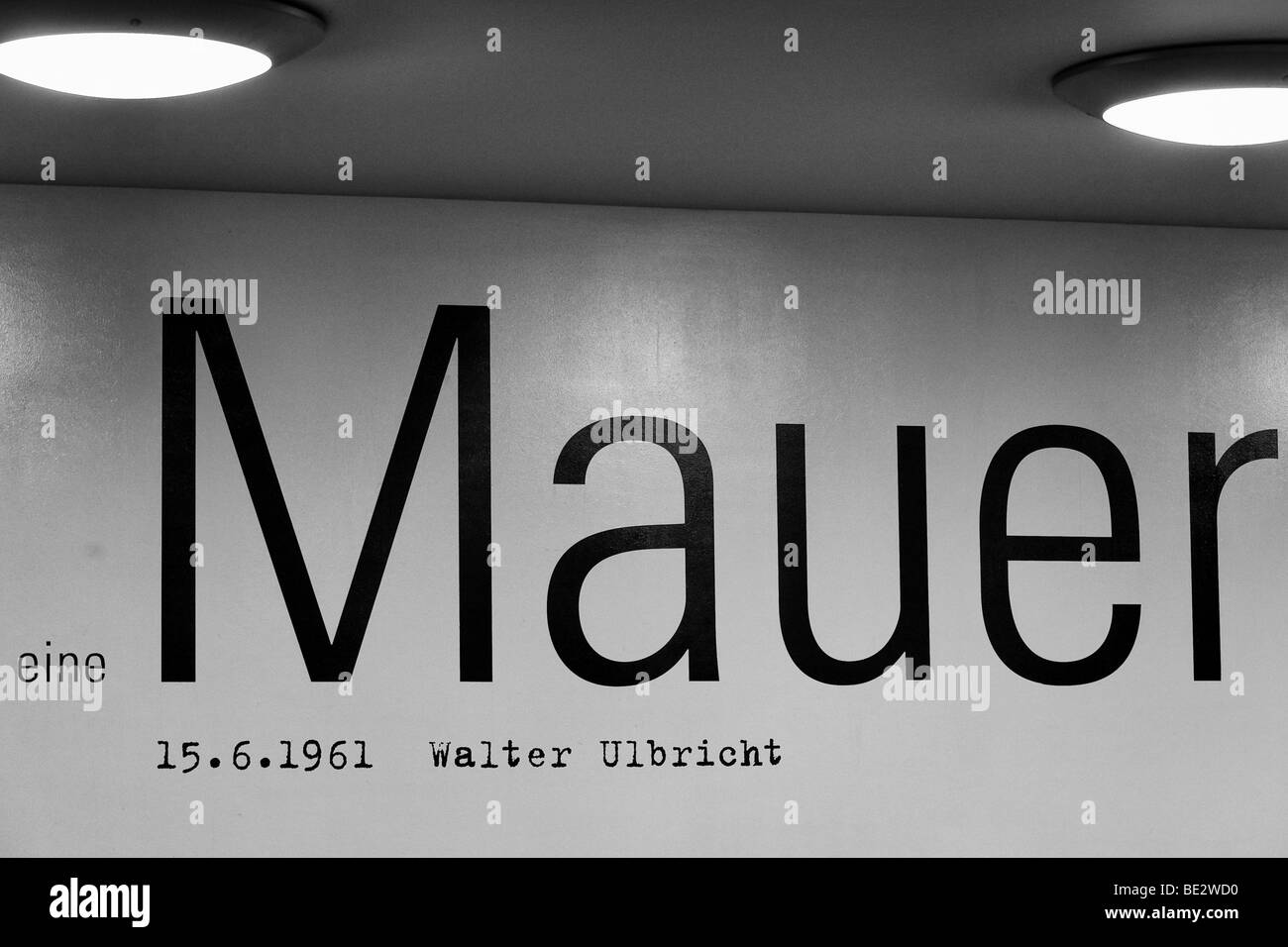 La palabra 'Mauer', 'Wall', parte de la afirmación de Walter Ulbricht en 1961, Berlín, Alemania, Europa Foto de stock