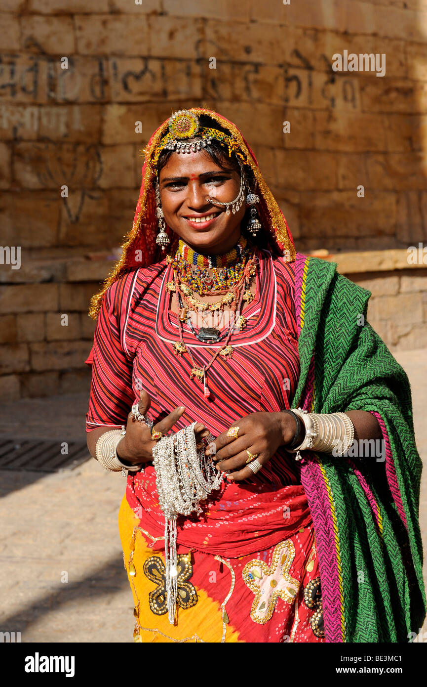 Indios vendiendo joyas fotografías de alta resolución Alamy